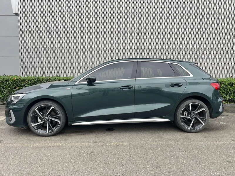 Audi A3 2023 Sportback 35 TFSI Fashion Sport exterior photo 3 Audi A3 2023 Sportback 35 TFSI Fashion Sport exterior photo 3
