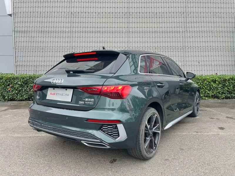 Audi A3 2023 Sportback 35 TFSI Fashion Sport interior photo 7 Audi A3 2023 Sportback 35 TFSI Fashion Sport interior photo 7