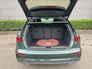 Audi A3 2023 Sportback 35 TFSI Fashion Sport interior photo 9 Audi A3 2023 Sportback 35 TFSI Fashion Sport interior photo 9