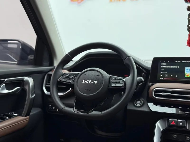 Kia Sportage 2021 Ace 2.0L Version merveilleuse intérieur photo 8 Kia Sportage 2021 Ace 2.0L Version merveilleuse intérieur photo 8