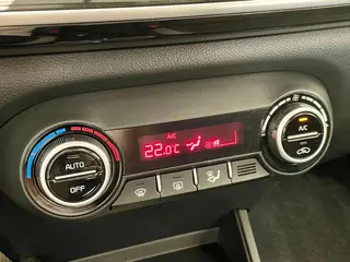 Kia Stonic 2019 1.4L Auto Fun Edition China V exterior photo 10 Kia Stonic 2019 1.4L Auto Fun Edition China V exterior photo 10
