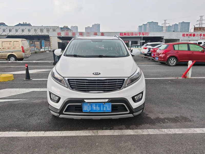 Kia Sportage 2015 2.0L Automatic two-drive version GLS exterior photo 2