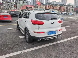 Kia Sportage 2015 2.0L Automatic two-drive version GLS exterior photo 4