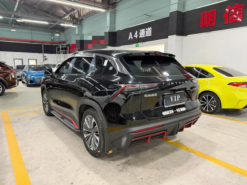 Jetour Dasheng 2023 1.5T DCT Звёздный блеск PRO интерьер фото 11