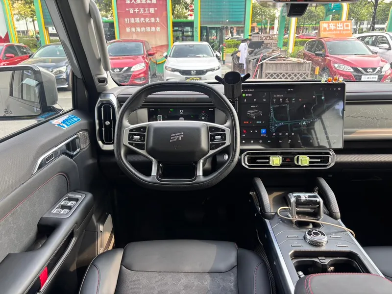 Jetour T2 2025 1.5TD Изучать интерьер фото 9