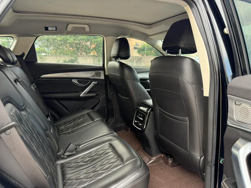 Jetour X70 PLUS 2023 1.6T DCT Strong person PRO 7 seat interior photo 11