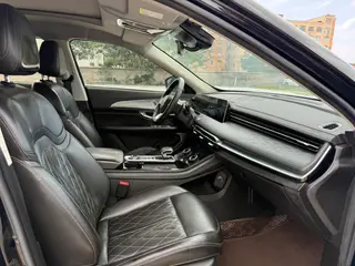Jetour X70 PLUS 2023 1.6T DCT Strong person PRO 7 seat interior photo 12