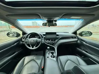 Toyota Camry 2018 2.0G Luxury Edition interior photo 8