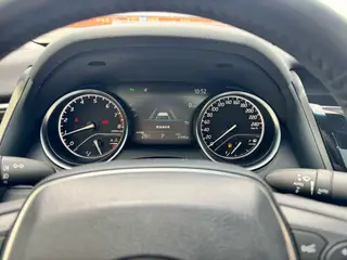 Toyota Camry 2018 2.0G Luxury Edition interior photo 9