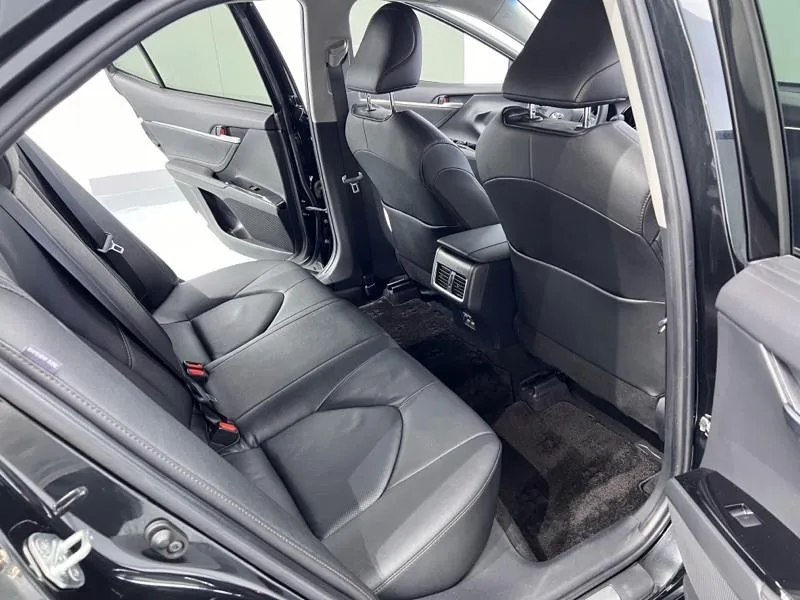 Toyota Camry 2021 2.0G Luxury Edition interior photo 9 Toyota Camry 2021 2.0G Luxury Edition interior photo 9