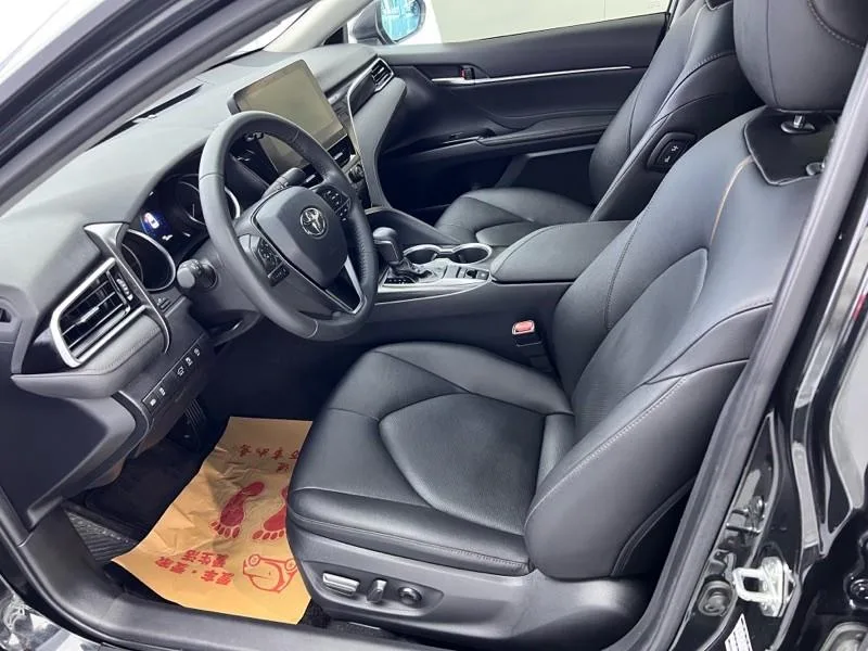 Toyota Camry 2021 2.0G Luxury Edition interior photo 10 Toyota Camry 2021 2.0G Luxury Edition interior photo 10