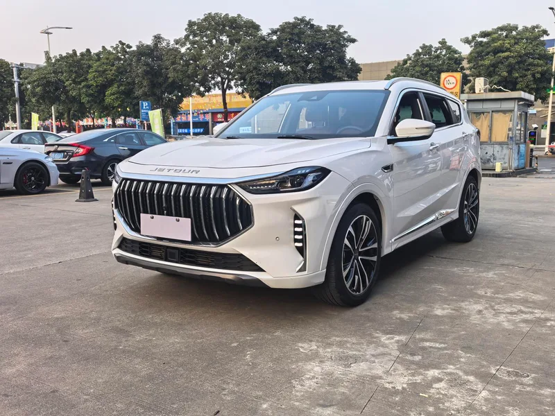 Jetour X70 PLUS 2023 1.6T DCT Сильный PLUS 5 Кресло экстерьер фото 1 Jetour X70 PLUS 2023 1.6T DCT Сильный PLUS 5 Кресло экстерьер фото 1
