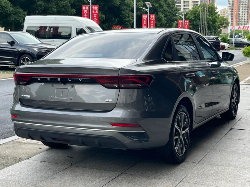 Geely Emgrand 2022 4th Gen 1.5L CVT Premium Trim exterior photo 6