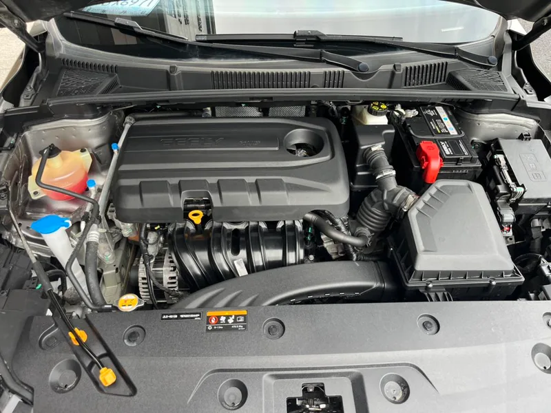 Geely Emgrand 2022 4th Gen 1.5L CVT Premium Trim interior photo 14