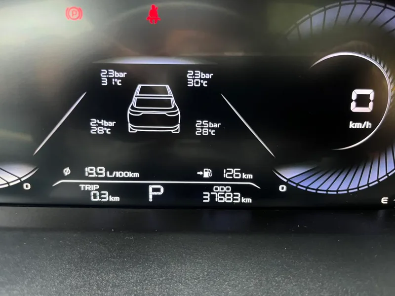 Geely Emgrand 2022 4th Gen 1.5L CVT Premium Trim interior photo 16