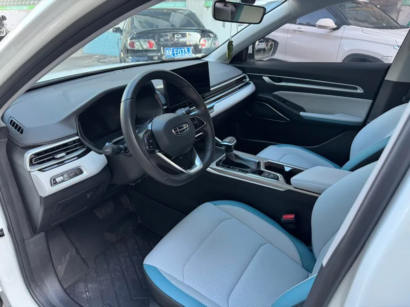 Geely Emgrand 2023 4th Gen Champion Edition 1.5L CVT Luxury type exterior photo 8 Geely Emgrand 2023 4th Gen Champion Edition 1.5L CVT Luxury type exterior photo 8