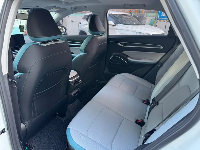 Geely Emgrand 2023 4th Gen Champion Edition 1.5L CVT Luxury type exterior photo 9 Geely Emgrand 2023 4th Gen Champion Edition 1.5L CVT Luxury type exterior photo 9