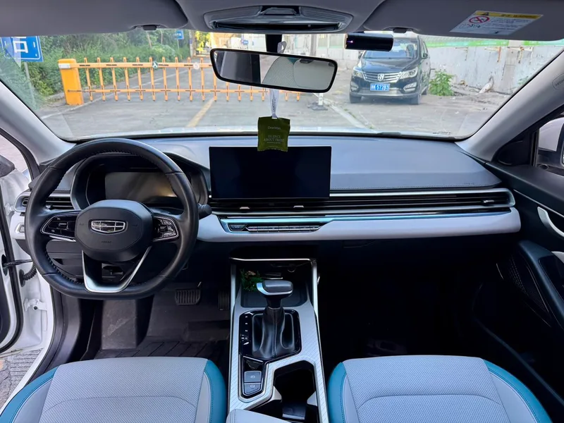 Geely Emgrand 2023 4th Gen Champion Edition 1.5L CVT Luxury type interior photo 10 Geely Emgrand 2023 4th Gen Champion Edition 1.5L CVT Luxury type interior photo 10