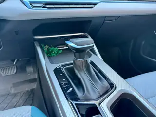 Geely Emgrand 2023 4th Gen Champion Edition 1.5L CVT Luxury type interior photo 13 Geely Emgrand 2023 4th Gen Champion Edition 1.5L CVT Luxury type interior photo 13