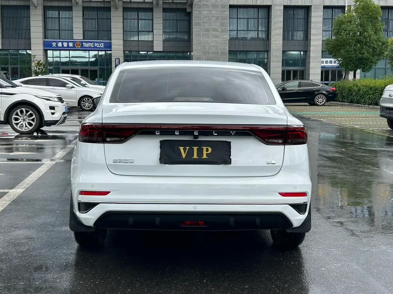 Geely Emgrand 2025 4th Gen 1.5L CVT Longteng Edition interior photo 9 Geely Emgrand 2025 4th Gen 1.5L CVT Longteng Edition interior photo 9