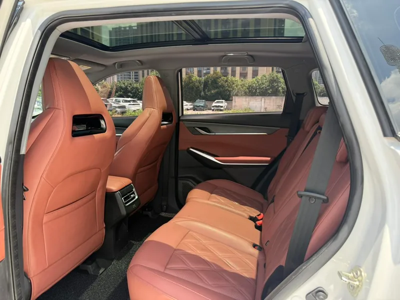 Changan CS75 PLUS 2023 Third generation 1.5T Automatic pilot type exterior photo 5 Changan CS75 PLUS 2023 Third generation 1.5T Automatic pilot type exterior photo 5