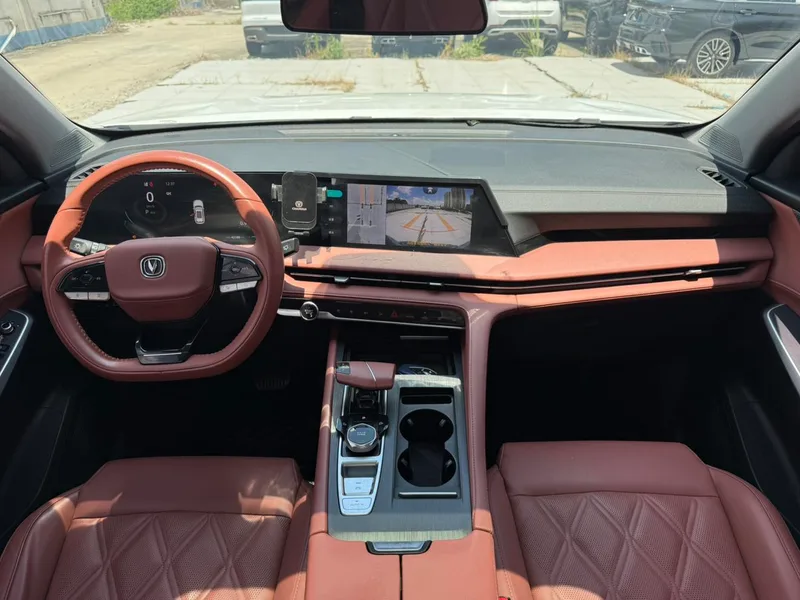 Changan CS75 PLUS 2023 Third generation 1.5T Automatic pilot type exterior photo 6 Changan CS75 PLUS 2023 Third generation 1.5T Automatic pilot type exterior photo 6