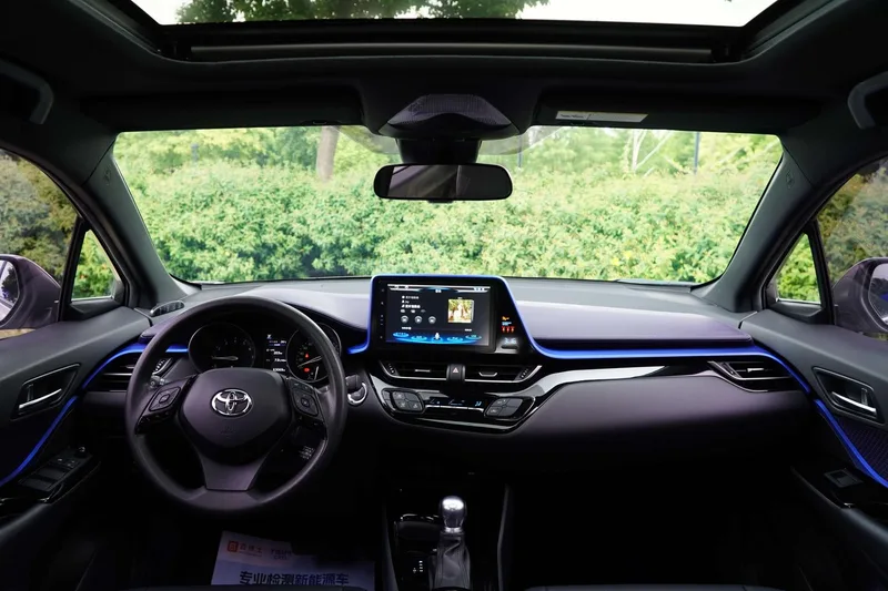 Toyota C-HR 2020 2.0L Versión líder interior foto 15 Toyota C-HR 2020 2.0L Versión líder interior foto 15