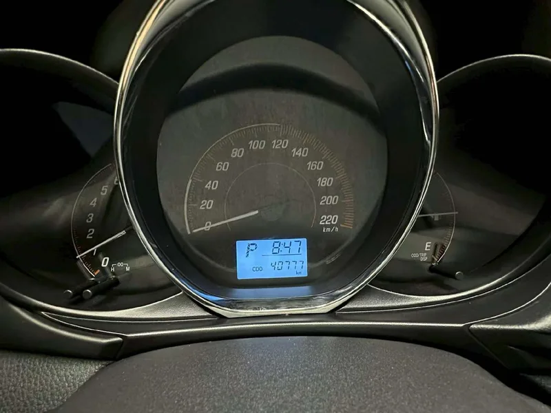 Toyota Yaris L 2020 Vibrant X 1.5L CVT Leading Edition interior photo 6 Toyota Yaris L 2020 Vibrant X 1.5L CVT Leading Edition interior photo 6