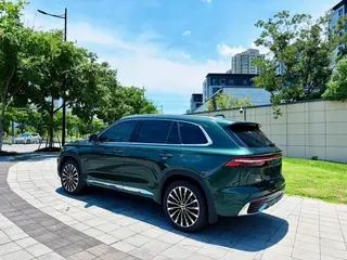 Geely Monjaro 2025 2.0TD High-power automatic four-wheel drive oriental obsidian full moon version exterior photo 6