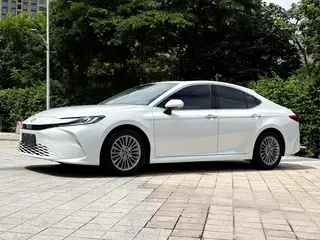 Toyota Camry 2024 2.0GVP Version de luxe