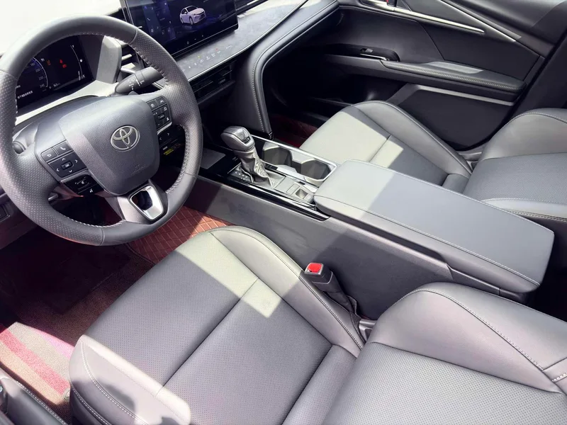 Toyota Camry 2024 2.0GVP Luxury Edition interior photo 7 Toyota Camry 2024 2.0GVP Luxury Edition interior photo 7