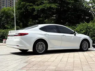 Toyota Camry 2024 2.0GVP Luxury Edition interior photo 8 Toyota Camry 2024 2.0GVP Luxury Edition interior photo 8