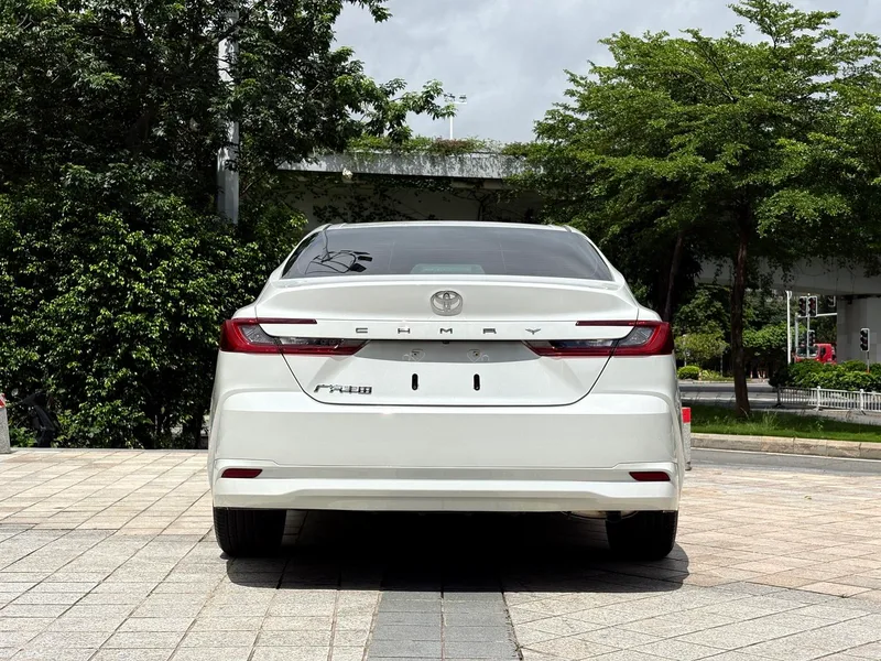 Toyota Camry 2024 2.0GVP Luxury Edition interior photo 9 Toyota Camry 2024 2.0GVP Luxury Edition interior photo 9