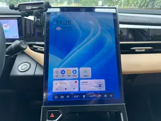 Geely Boyue L 2023 2.0TD DCT Flagship interior photo 13 Geely Boyue L 2023 2.0TD DCT Flagship interior photo 13