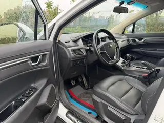 Geely Emgrand GS 2016 Edición elegante 1.3T Tipo de collar manual exterior foto 4 Geely Emgrand GS 2016 Edición elegante 1.3T Tipo de collar manual exterior foto 4