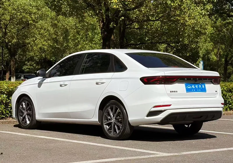 Geely Emgrand 2022 4th Gen 1.5L CVT Premium Trim exterior photo 7 Geely Emgrand 2022 4th Gen 1.5L CVT Premium Trim exterior photo 7