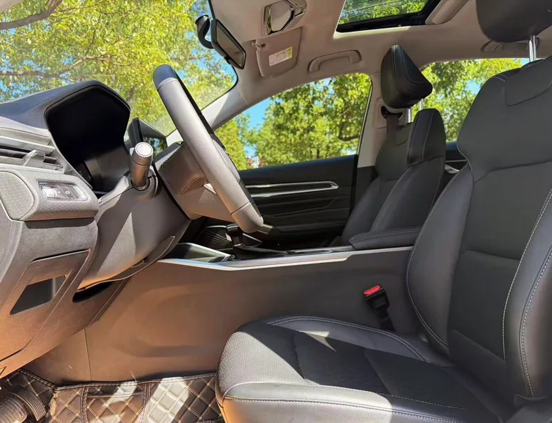 Geely Emgrand 2022 4th Gen 1.5L CVT Premium Trim interior photo 10 Geely Emgrand 2022 4th Gen 1.5L CVT Premium Trim interior photo 10