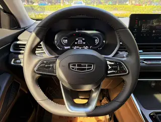 Geely Emgrand 2022 4th Gen 1.5L CVT Premium Trim interior photo 13 Geely Emgrand 2022 4th Gen 1.5L CVT Premium Trim interior photo 13