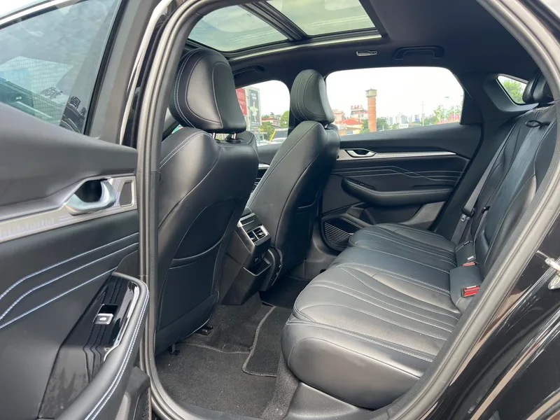 Geely Preface 2025 1.5T Oriental Yao Kunlun Edition exterior photo 5 Geely Preface 2025 1.5T Oriental Yao Kunlun Edition exterior photo 5