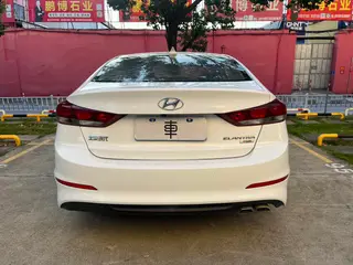 Hyundai Elantra Lingdong 2018 1.4T Dual-clutch dazzle vitality type exterior photo 6 Hyundai Elantra Lingdong 2018 1.4T Dual-clutch dazzle vitality type exterior photo 6