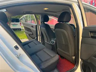 Hyundai Elantra Lingdong 2018 1.4T Dual-clutch dazzle vitality type exterior photo 10 Hyundai Elantra Lingdong 2018 1.4T Dual-clutch dazzle vitality type exterior photo 10