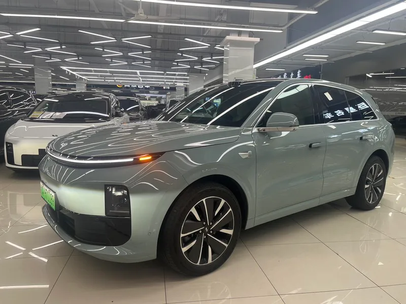 Li Auto L6 2025 Pro Новая версия Smart Han экстерьер фото 1 Li Auto L6 2025 Pro Новая версия Smart Han экстерьер фото 1