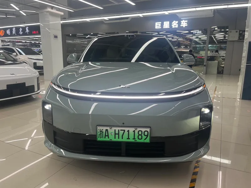 Li Auto L6 2025 Pro Новая версия Smart Han экстерьер фото 3 Li Auto L6 2025 Pro Новая версия Smart Han экстерьер фото 3