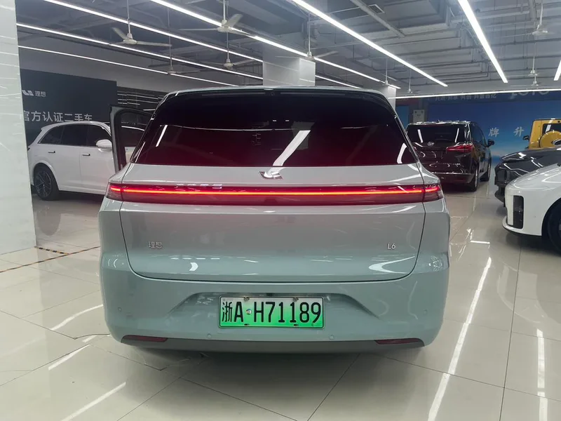 Li Auto L6 2025 Pro Новая версия Smart Han экстерьер фото 4 Li Auto L6 2025 Pro Новая версия Smart Han экстерьер фото 4