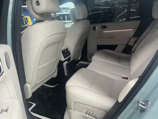 Li Auto L6 2025 Pro Новая версия Smart Han интерьер фото 8 Li Auto L6 2025 Pro Новая версия Smart Han интерьер фото 8