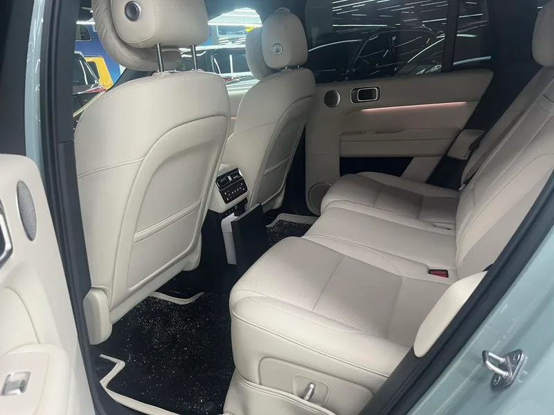 Li Auto L6 2025 Pro Новая версия Smart Han интерьер фото 8 Li Auto L6 2025 Pro Новая версия Smart Han интерьер фото 8