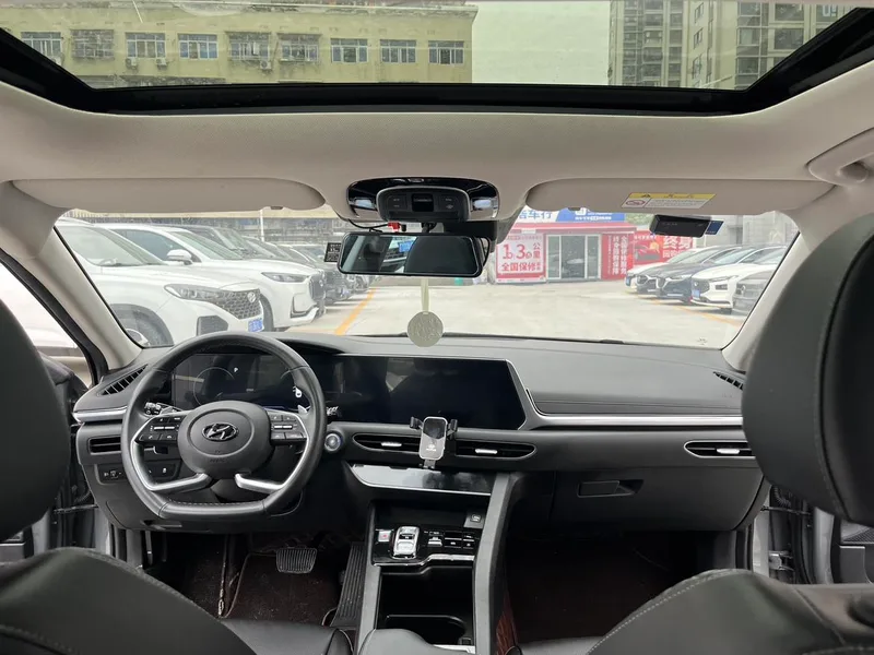 Hyundai Sonata 2020 270TGDi GL DCT Leading Edition interior photo 11 Hyundai Sonata 2020 270TGDi GL DCT Leading Edition interior photo 11