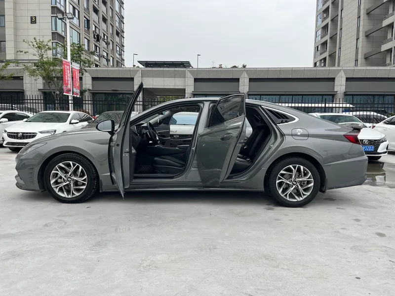 Hyundai Sonata 2020 270TGDi GL DCT Leading Edition interior photo 16 Hyundai Sonata 2020 270TGDi GL DCT Leading Edition interior photo 16