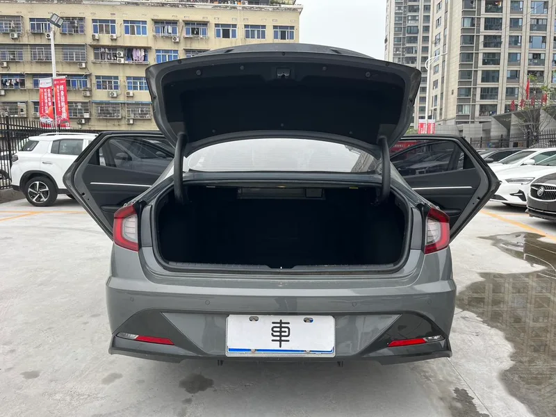 Hyundai Sonata 2020 270TGDi GL DCT Leading Edition interior photo 18 Hyundai Sonata 2020 270TGDi GL DCT Leading Edition interior photo 18