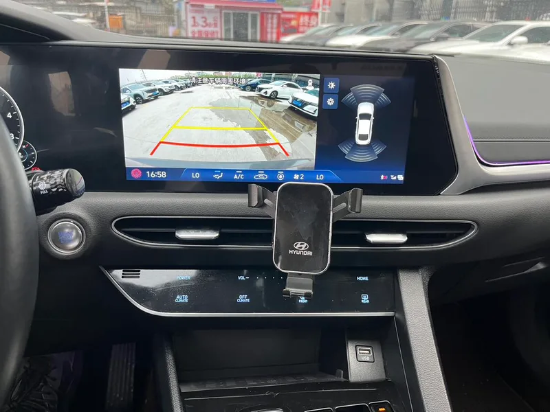 Hyundai Sonata 2020 270TGDi GL DCT Leading Edition interior photo 20 Hyundai Sonata 2020 270TGDi GL DCT Leading Edition interior photo 20